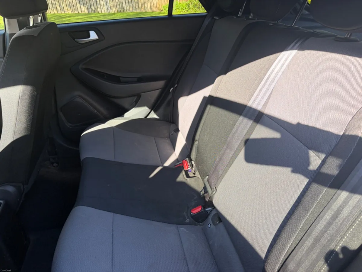 Hyundai i20 ACTIVE T-GDI - Image 6