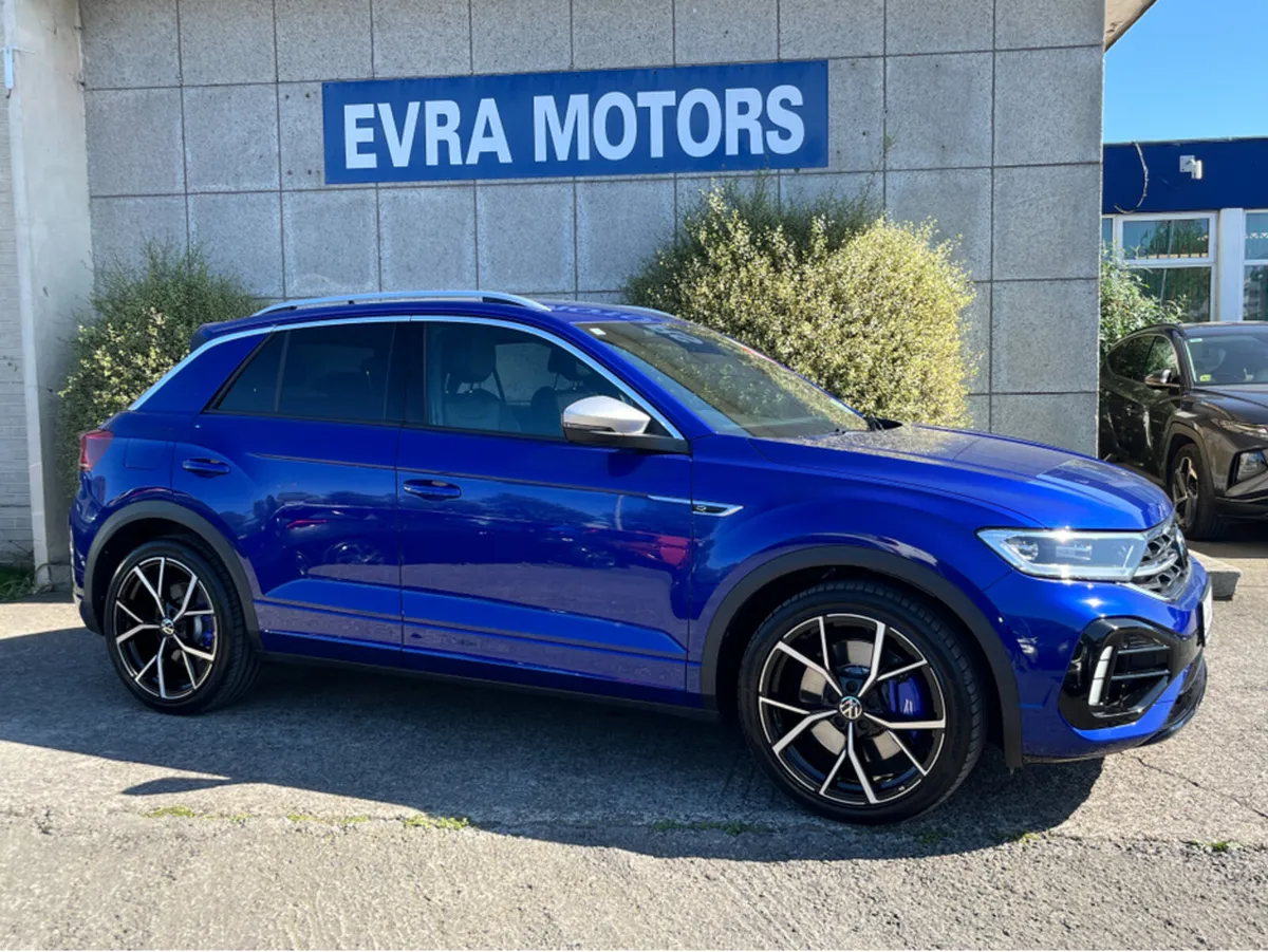Volkswagen T-Roc R 4MOTION 300BHP AUTOMATIC 2.0 PE - Image 3