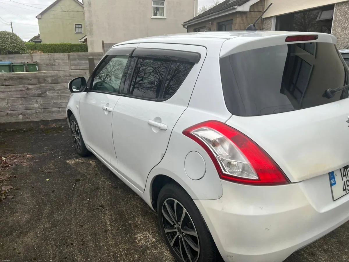2014 model Automatic Petrol Suzuki Swift - Image 3