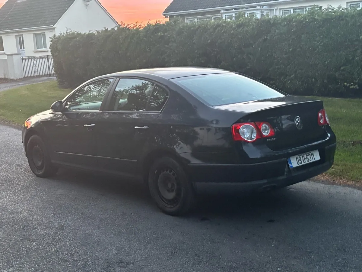 Volkswagen Passat - Image 3