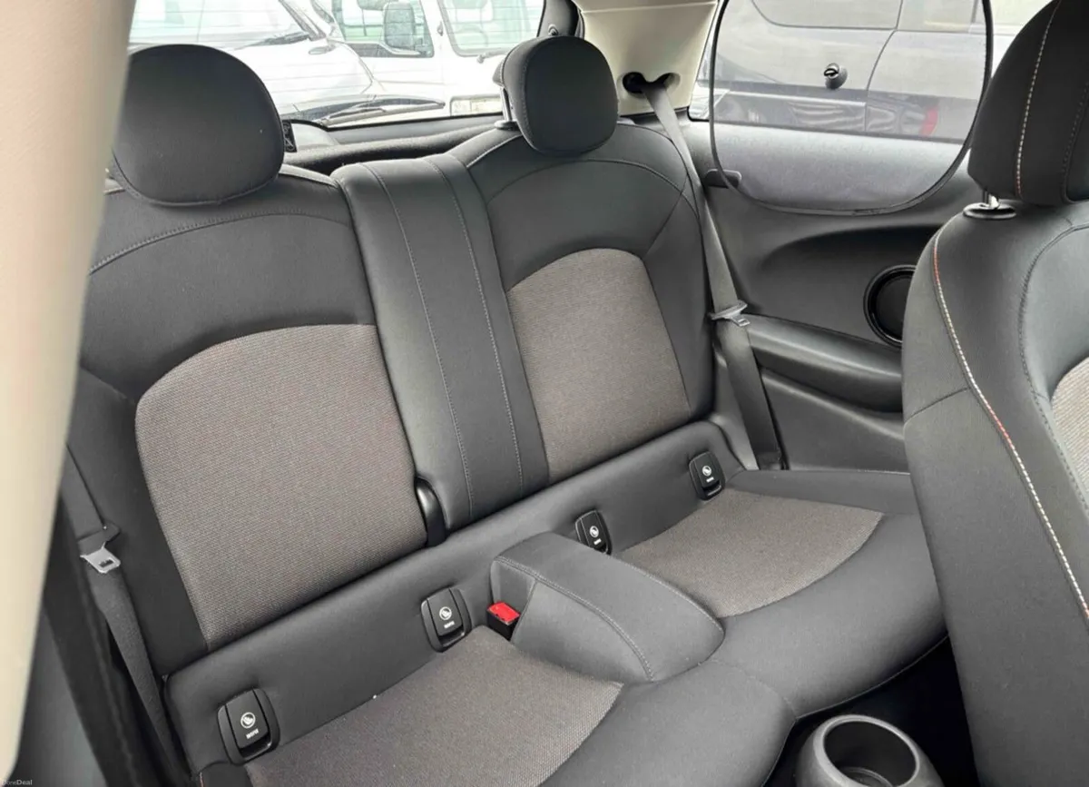 2017 Mini cooper 1.2 Petrol - Automatic + Low KM! - Image 4