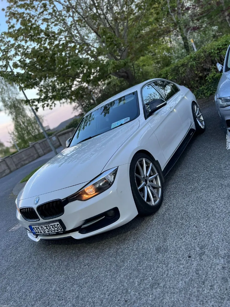 BMW 3-Series 2013 - Image 3