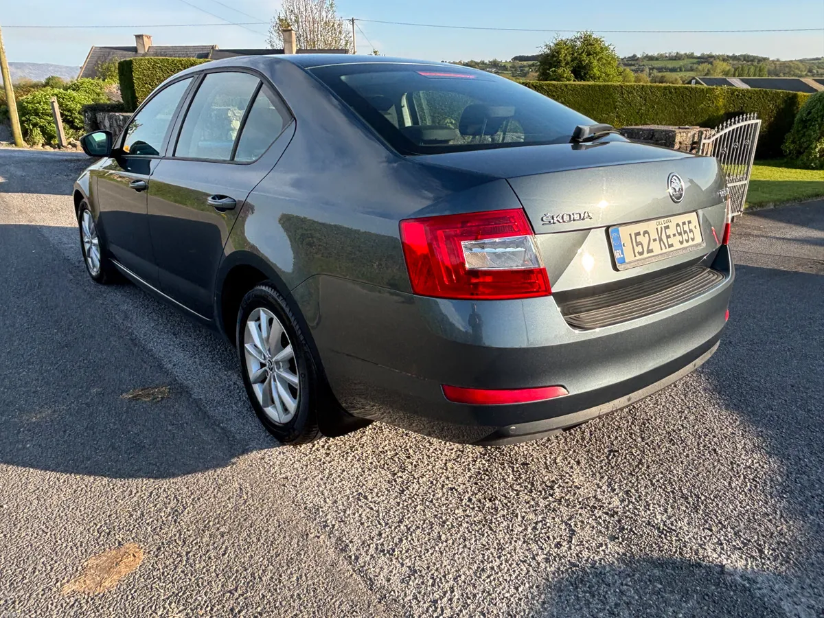 Skoda Octavia 2015 1.6 ambition - Image 4