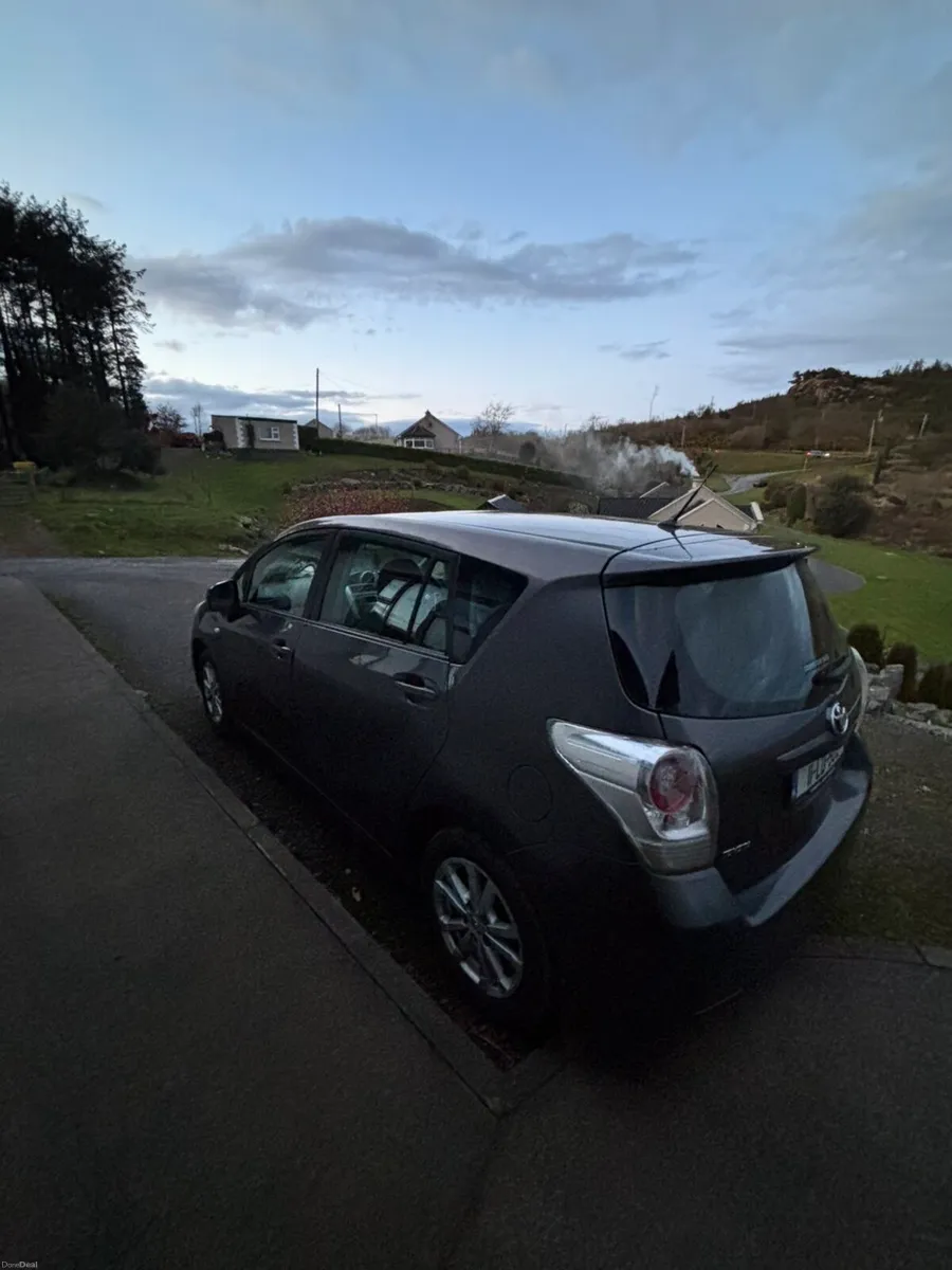 Toyota verso - Image 3