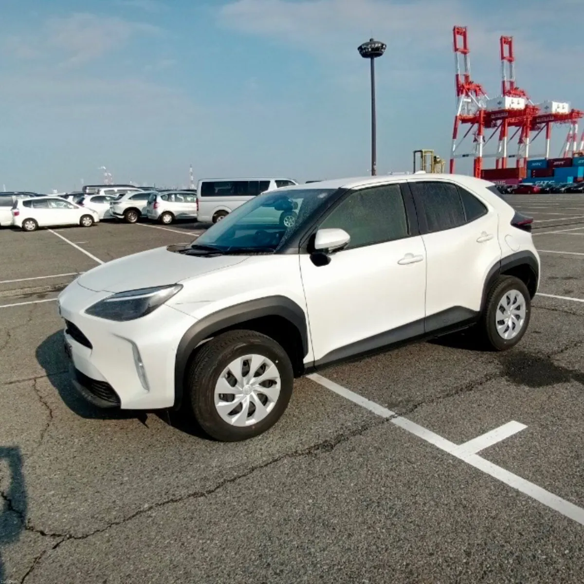 🚙Toyota Yaris Cross 2024/05 - only 9000km - Image 3