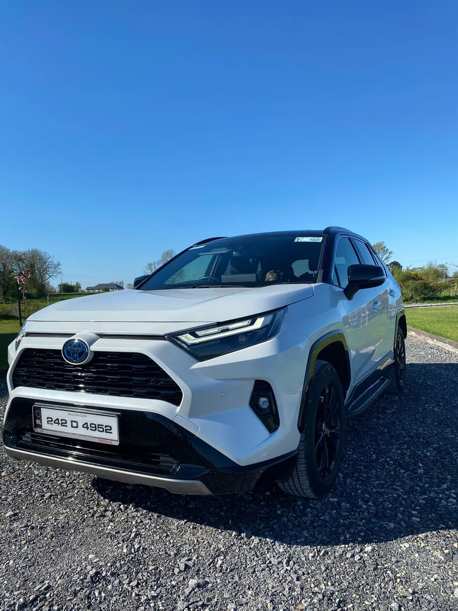 242 toyota Rav 4  Sport - Image 1