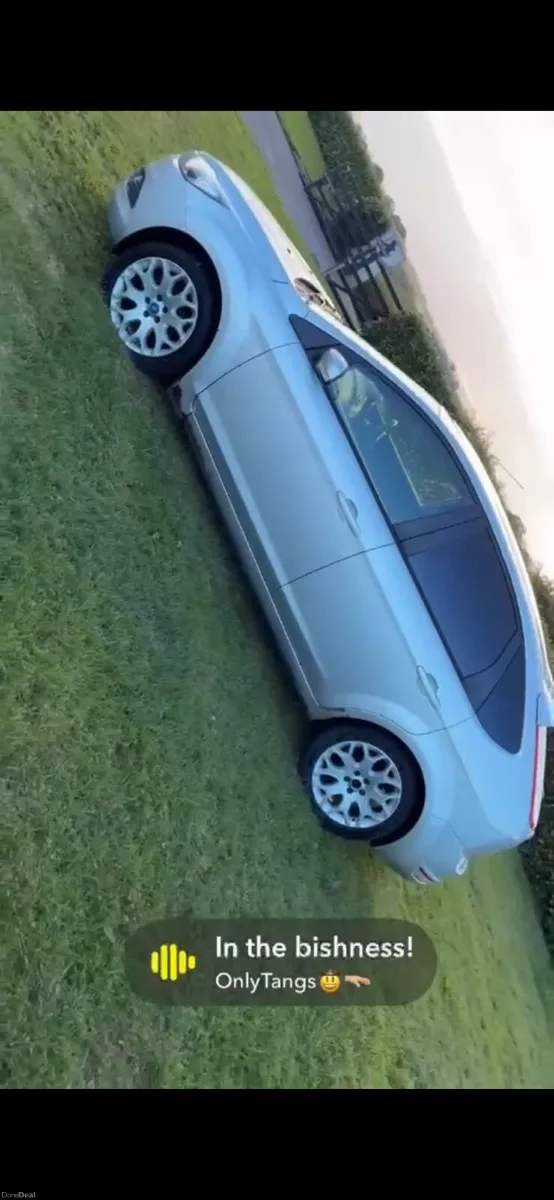 Ford Focus 2011 - Image 2