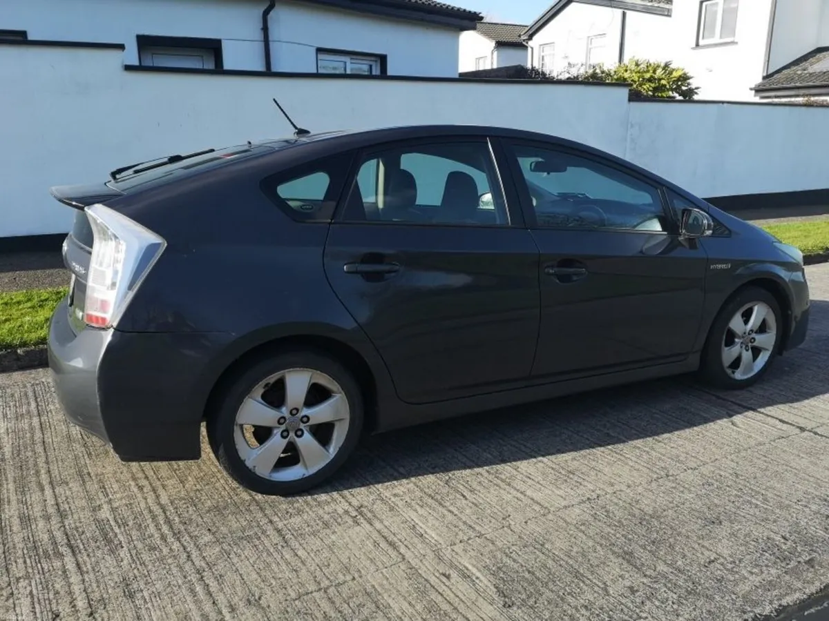 Toyota Prius 2010 - Image 3