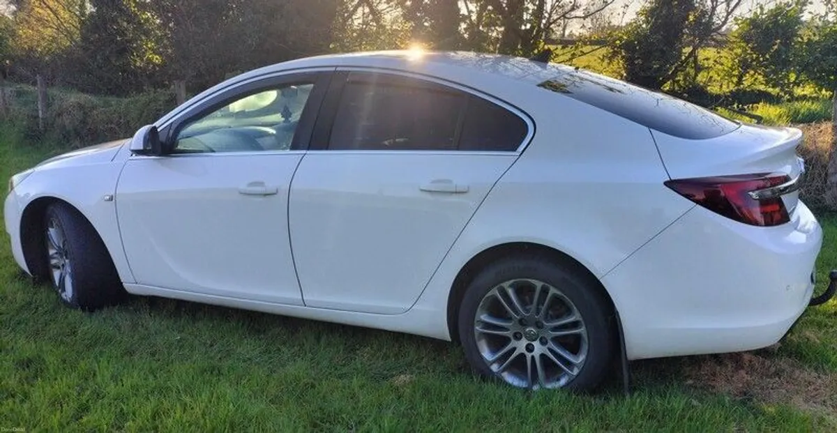 Opel Insignia 2015 2.0 cdti NEW NCT 29/05/27 +TAX - Image 3