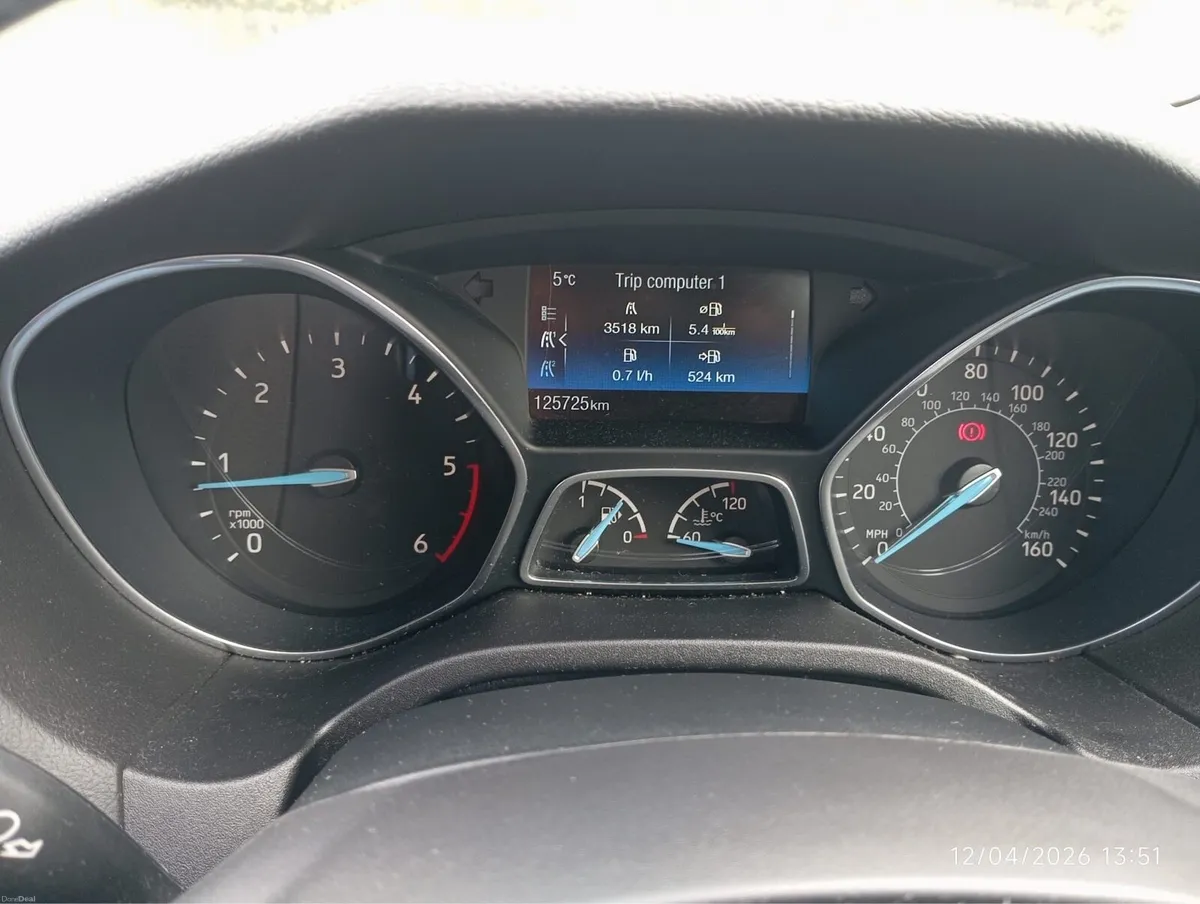 Ford Focus 1.5 TDCI Zetec - Image 4
