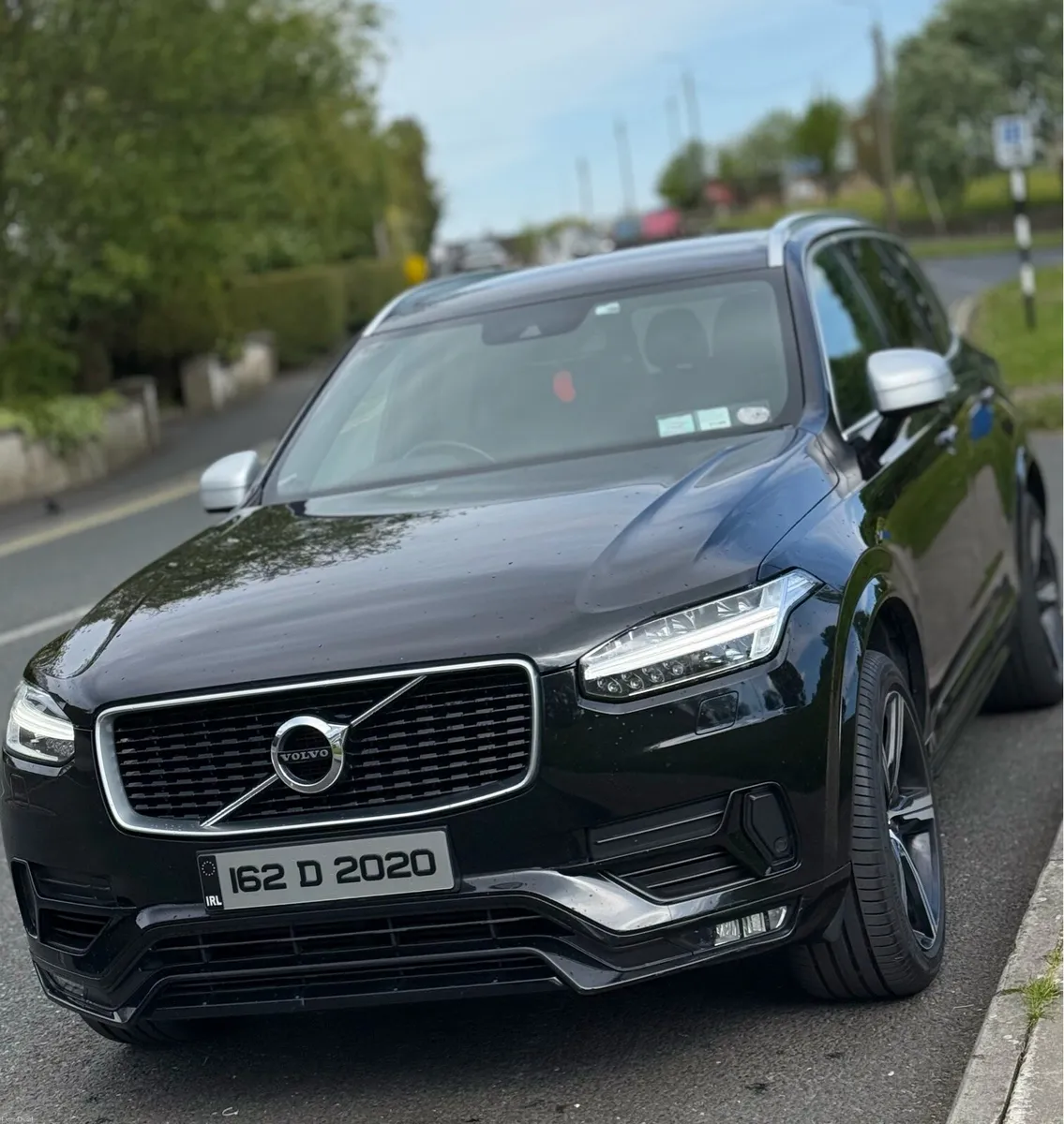 Volvo xc90 R design - Image 4