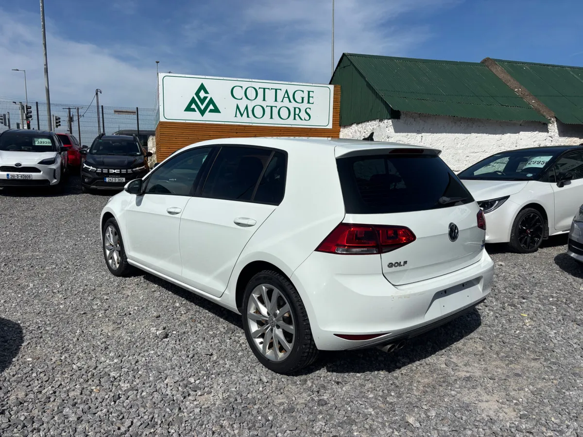 Volkswagen Golf LOW KILOMETRES - Image 3