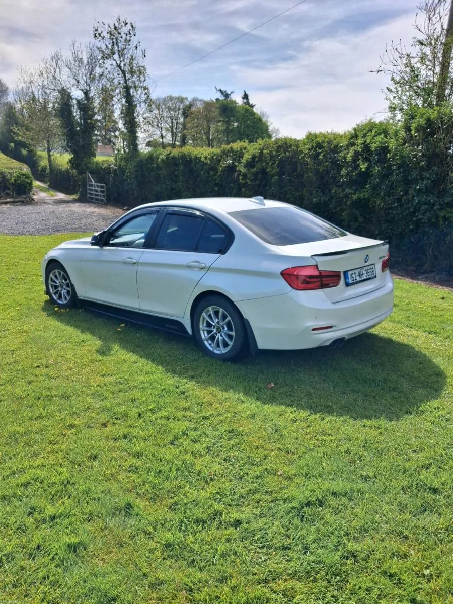 BMW 320D - Image 2