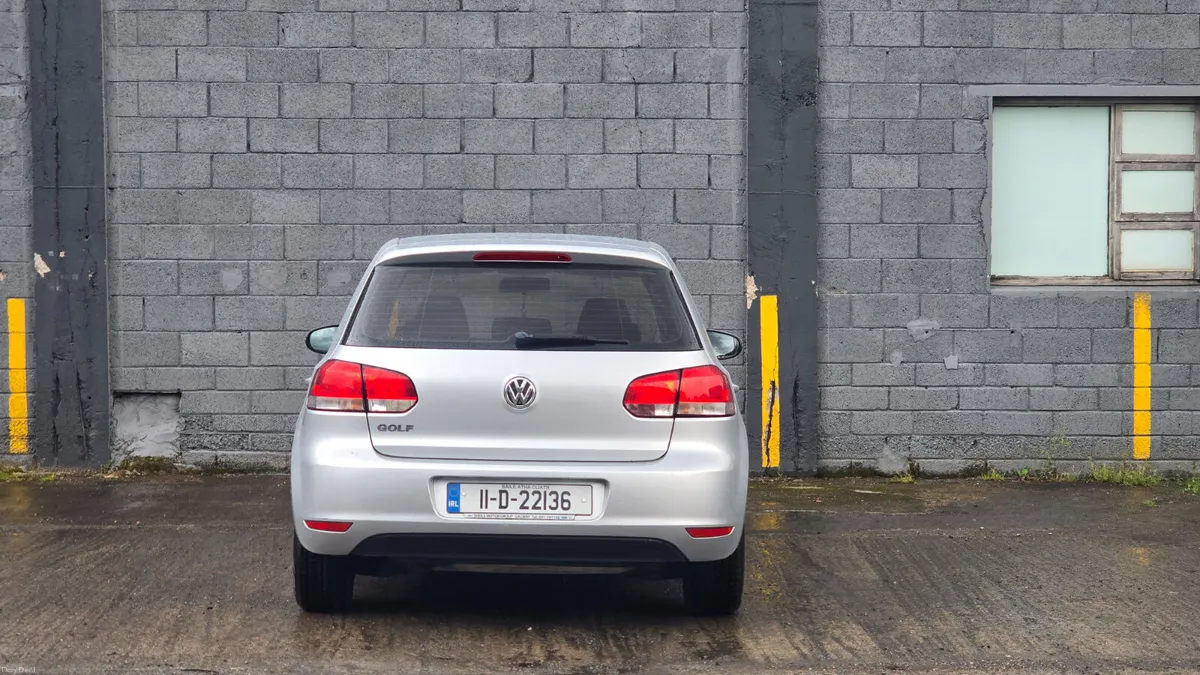 2011 Volkswagen Golf 1.2 TSI 85BHP Comfortline - Image 4