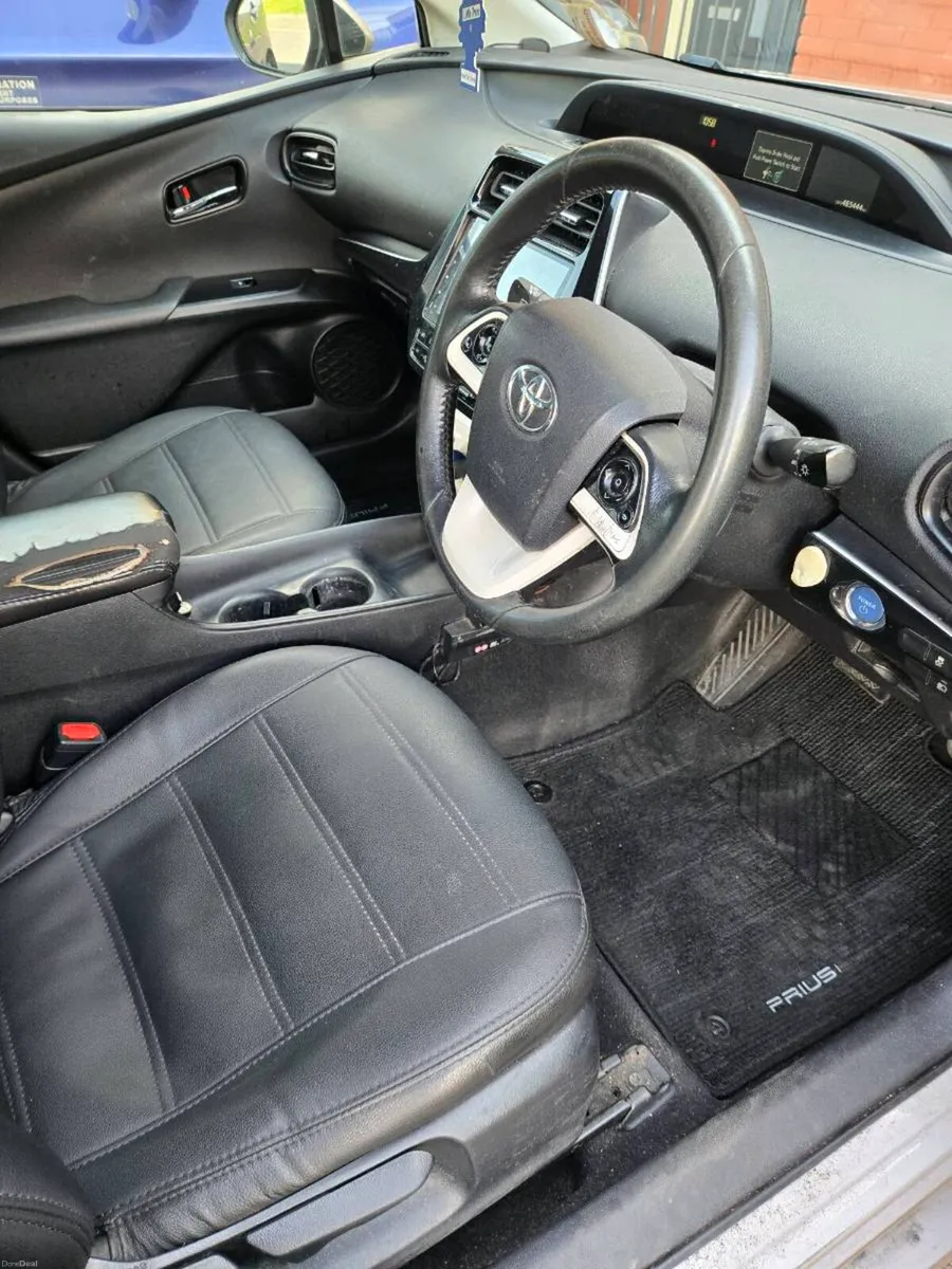 2016 Registration very clean Toyota Prius for sale - Image 3