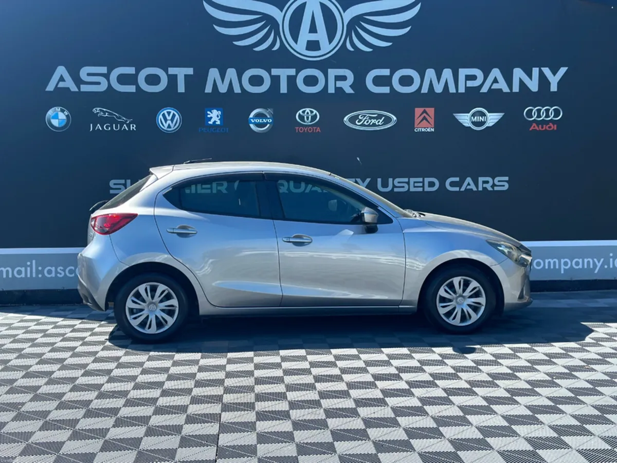 Mazda Demio Auto - Image 4