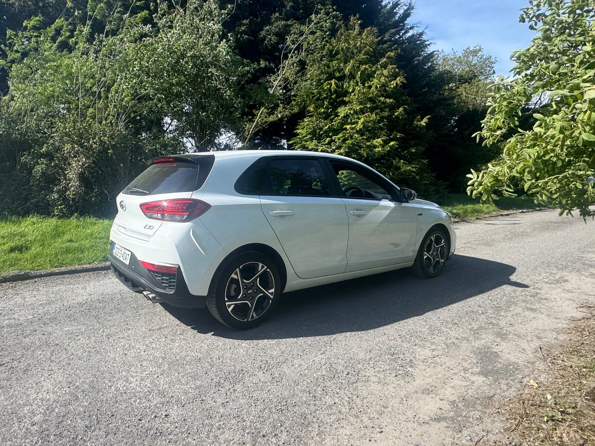 22 Hyundai i30 1.0 NLINE - Image 2