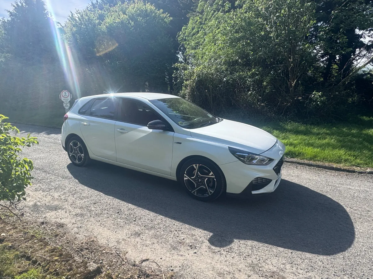 22 Hyundai i30 1.0 NLINE - Image 1