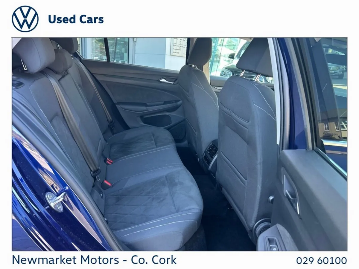 Volkswagen Golf STYLE 2.0TDI 115BHP 6 SPEED - Image 3