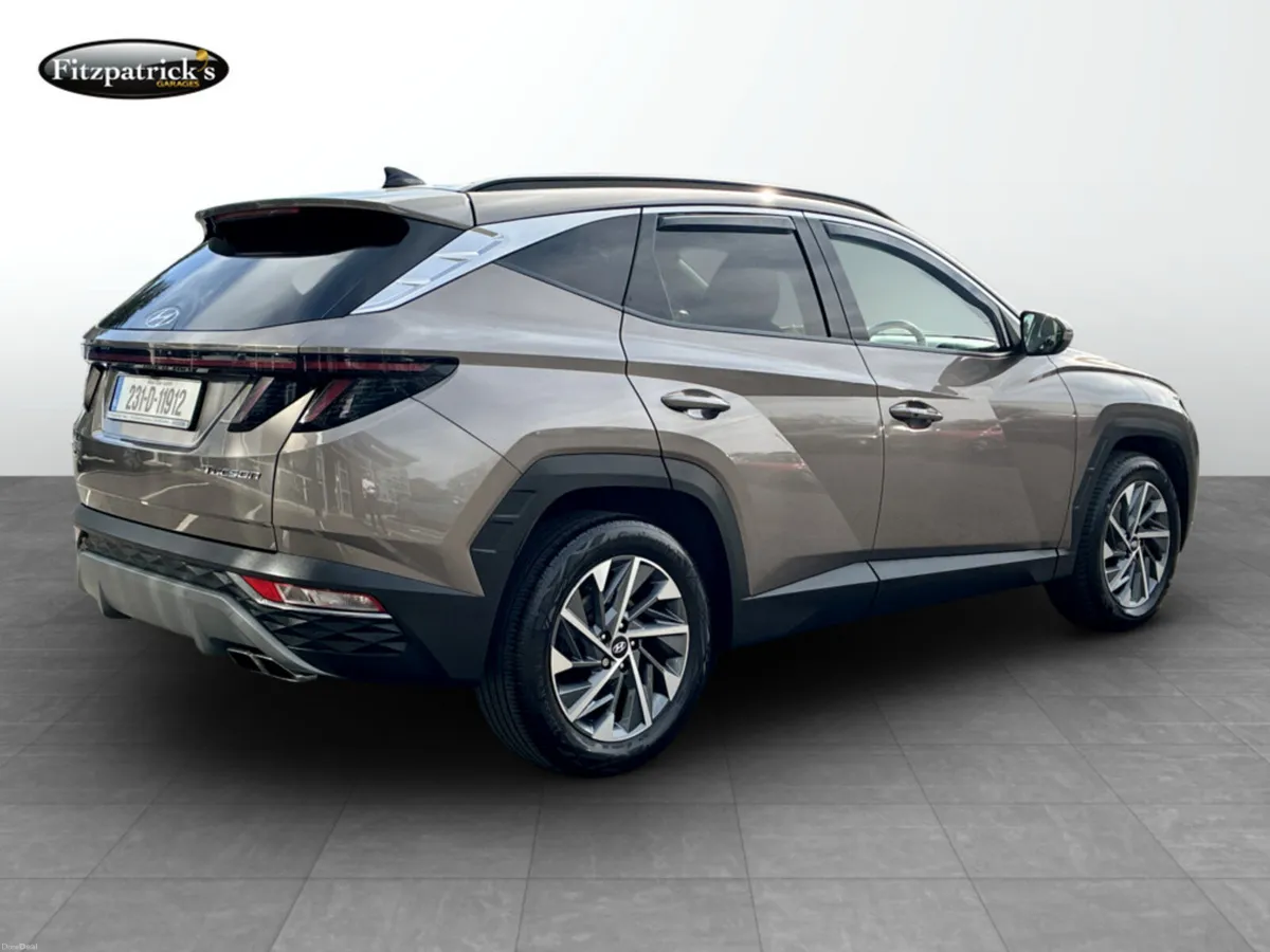 Hyundai Tucson Executive Plus 1.6 Diesel - Image 3