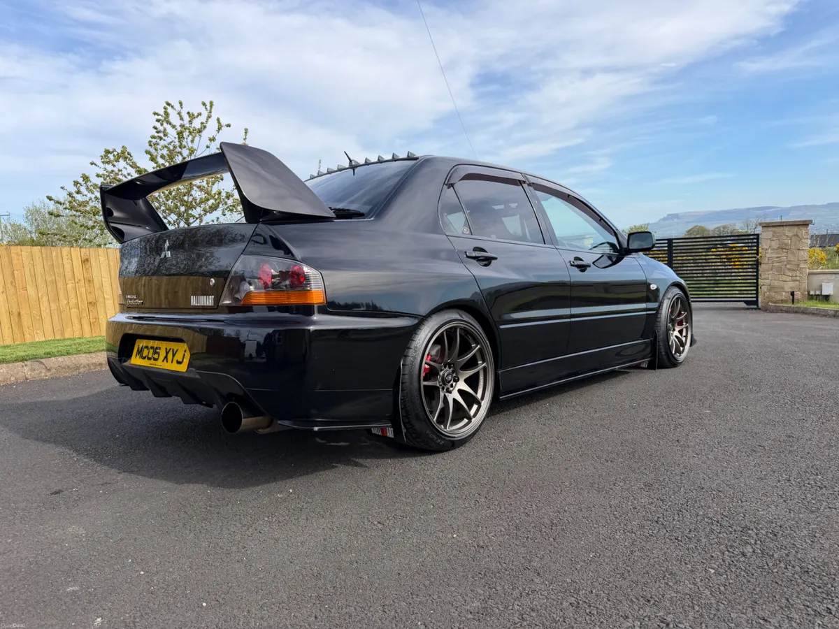 Mitsubishi evo 9 - Image 3
