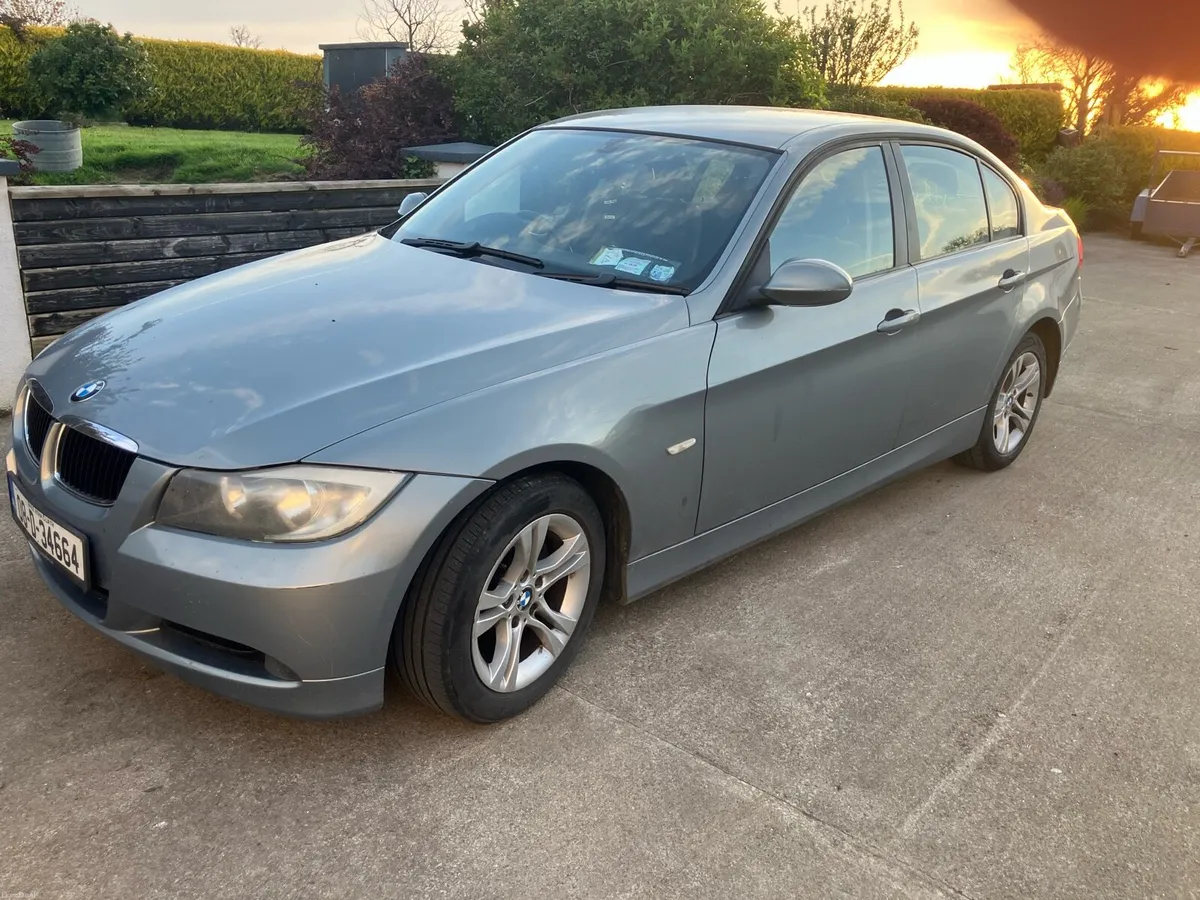 BMW 318i - Image 1