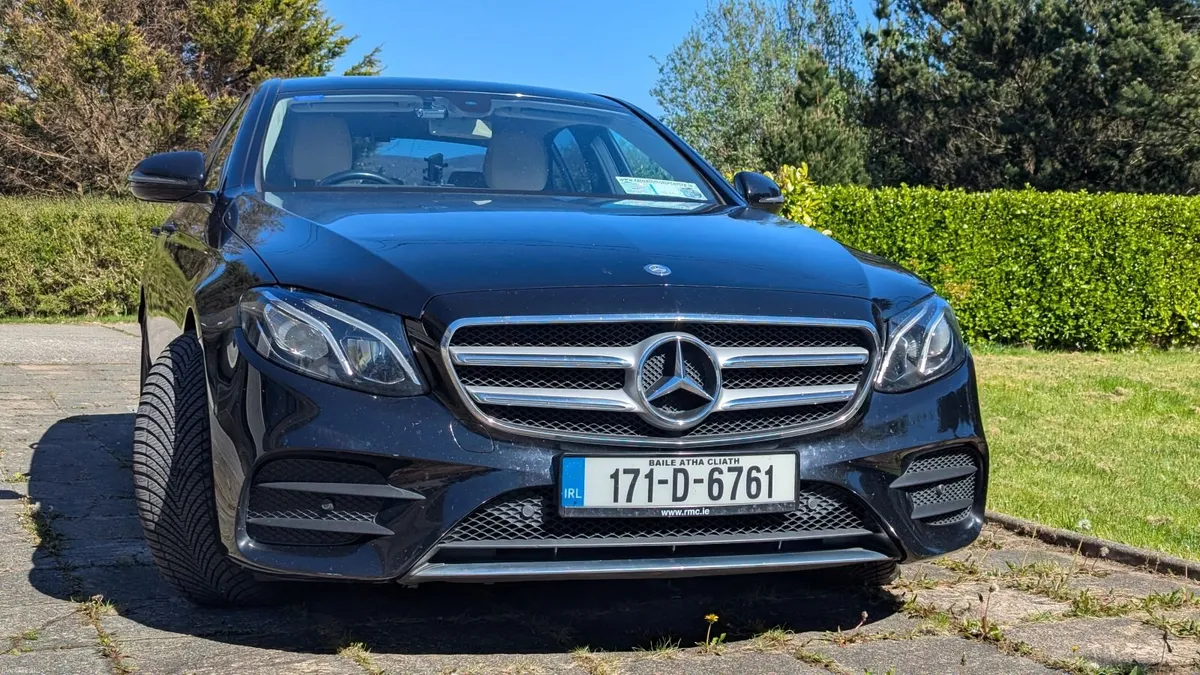 Mercedes-Benz E-Class 2017 AMG Line - Image 4