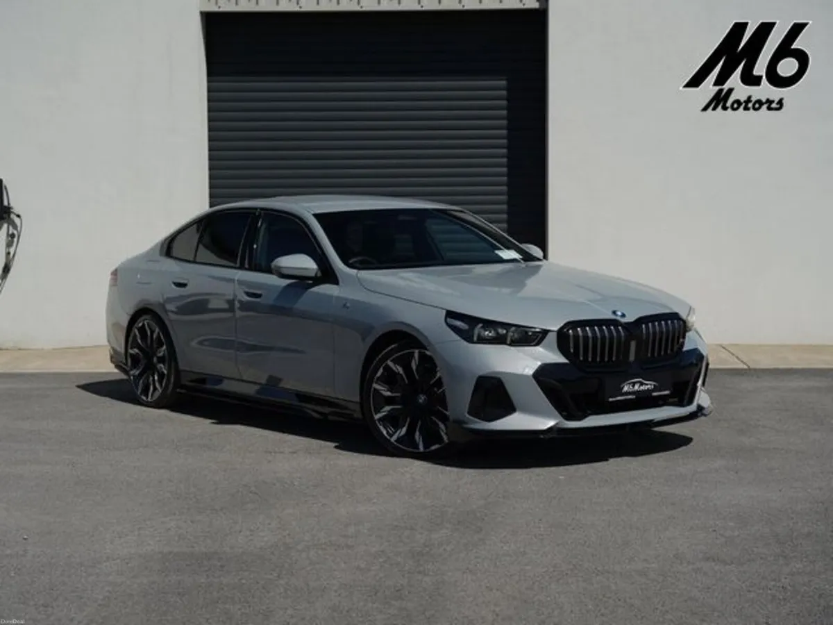 BMW 5-Series 530E M SPORT *HARMON KARDON* - Image 1