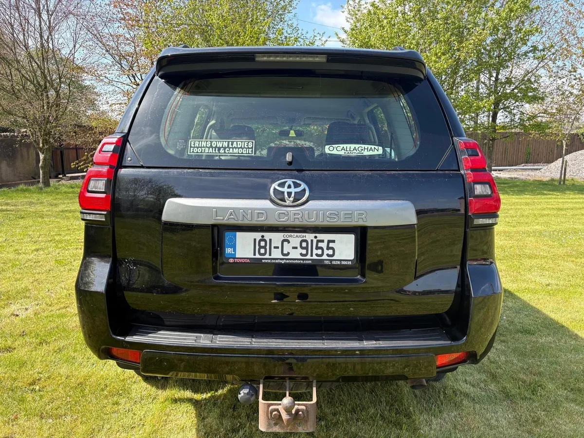 181 Toyota Land Cruiser business automatic 5seater - Image 2