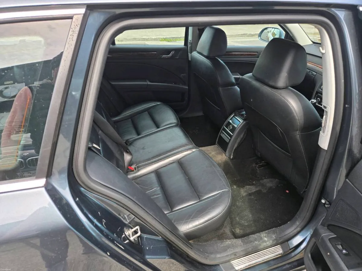 Skoda Superb 1.6 TDI 105BHP.. FULL LEATHER - Image 2