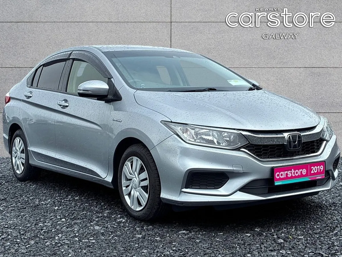 Honda Grace Hybrid 1.5 AUTO Silver - Image 1