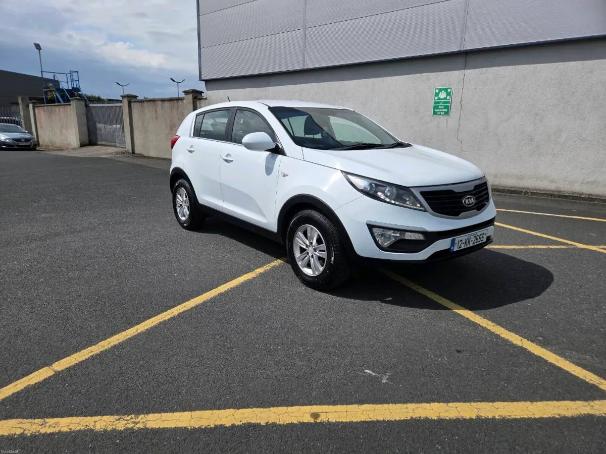 2012 kia sportage - Image 2