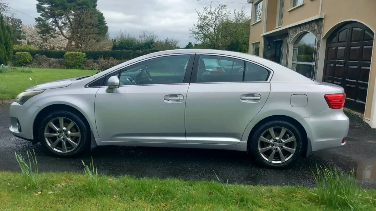 Toyota Avensis 2013 - Image 4