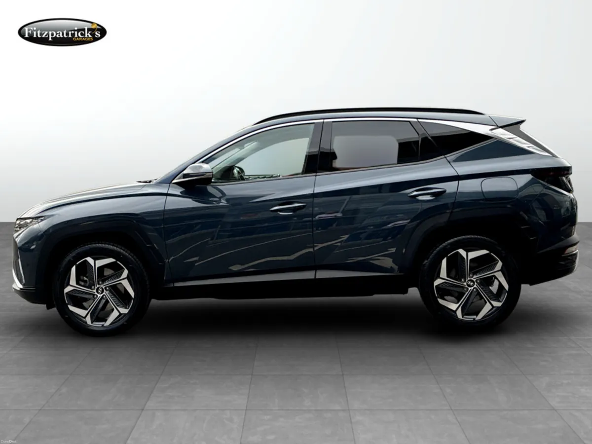 Hyundai Tucson Executive Plus 1.6 Hybrid - Image 4