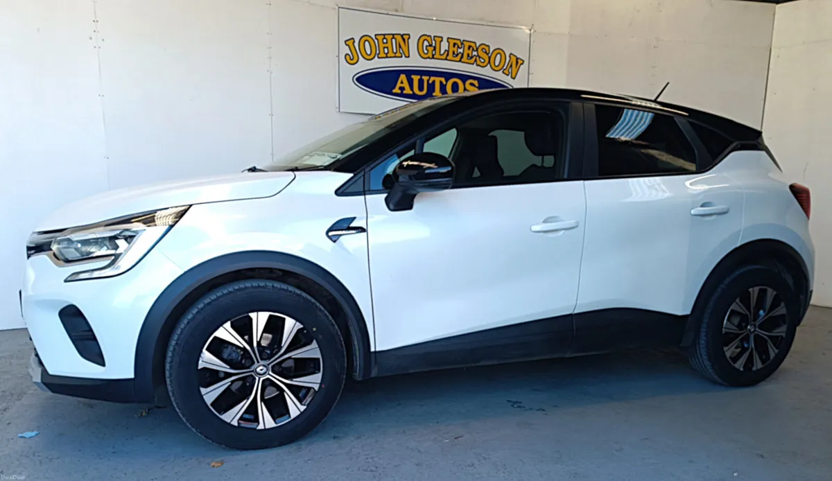 Renault Captur 2022 - Image 1