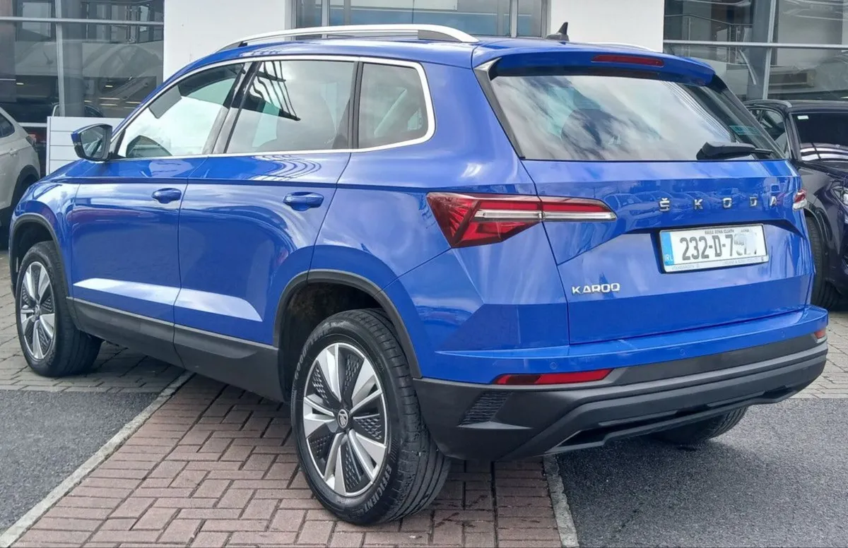 Skoda Karoq Ambition 2.0TDI 115HP **PARKING SENSOR - Image 4
