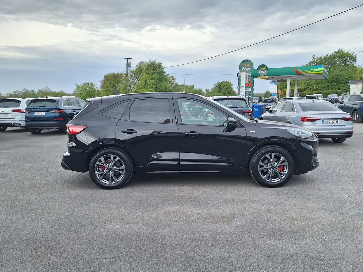 Ford Kuga St-Line X 1.5 *High Spec/Loaded Extras - Image 2