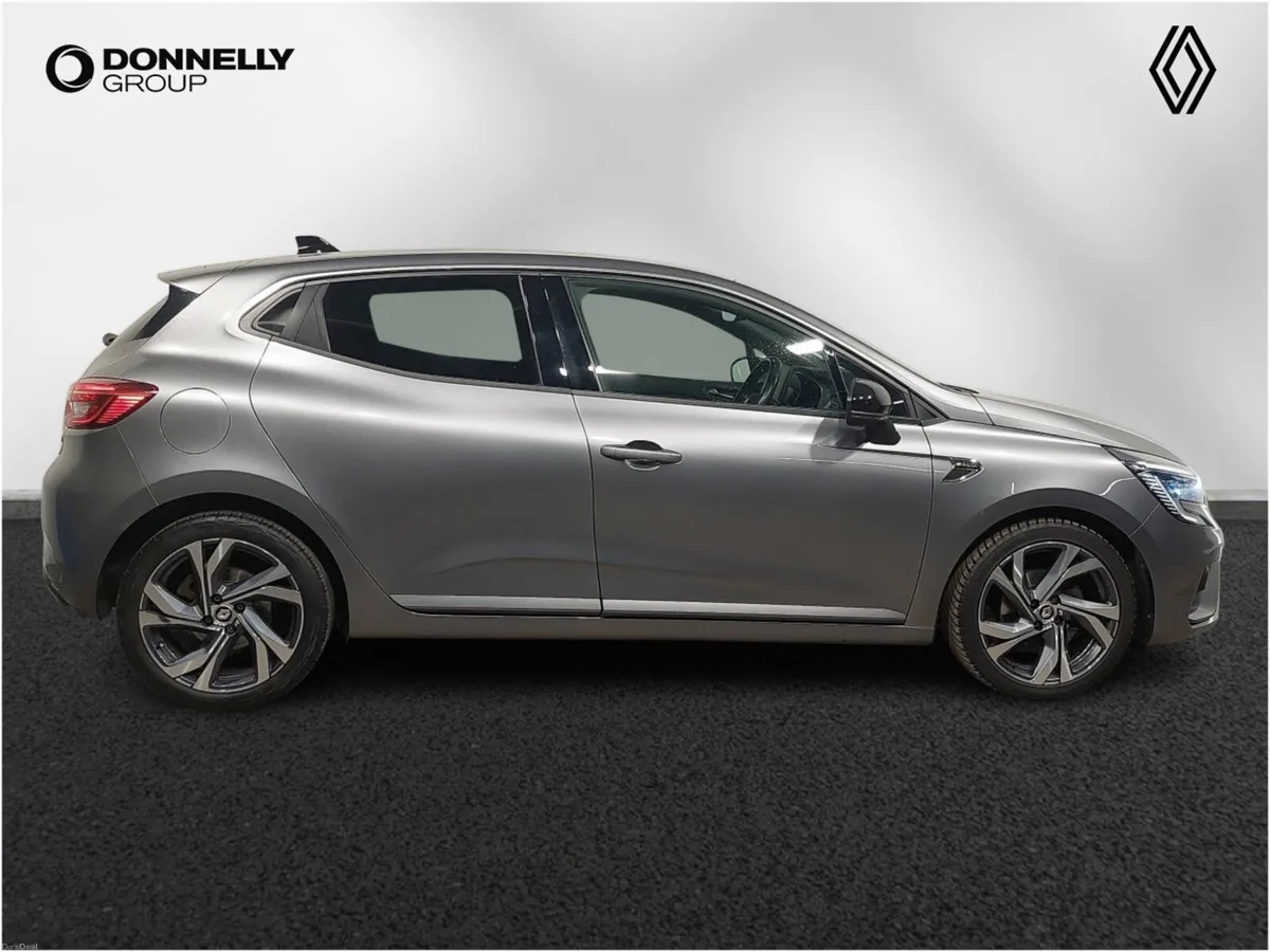 Renault Clio Hatchback RS Line - Image 3