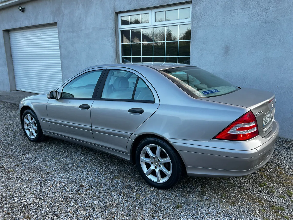 2005 Mercedes Benz C Class C180 Auto - Low Km's - Image 4