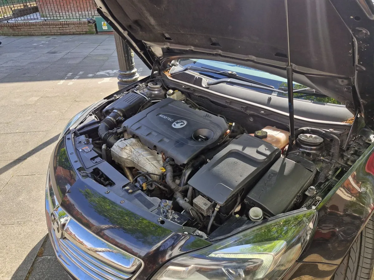 Vauxhall Insignia 2014 - Image 2