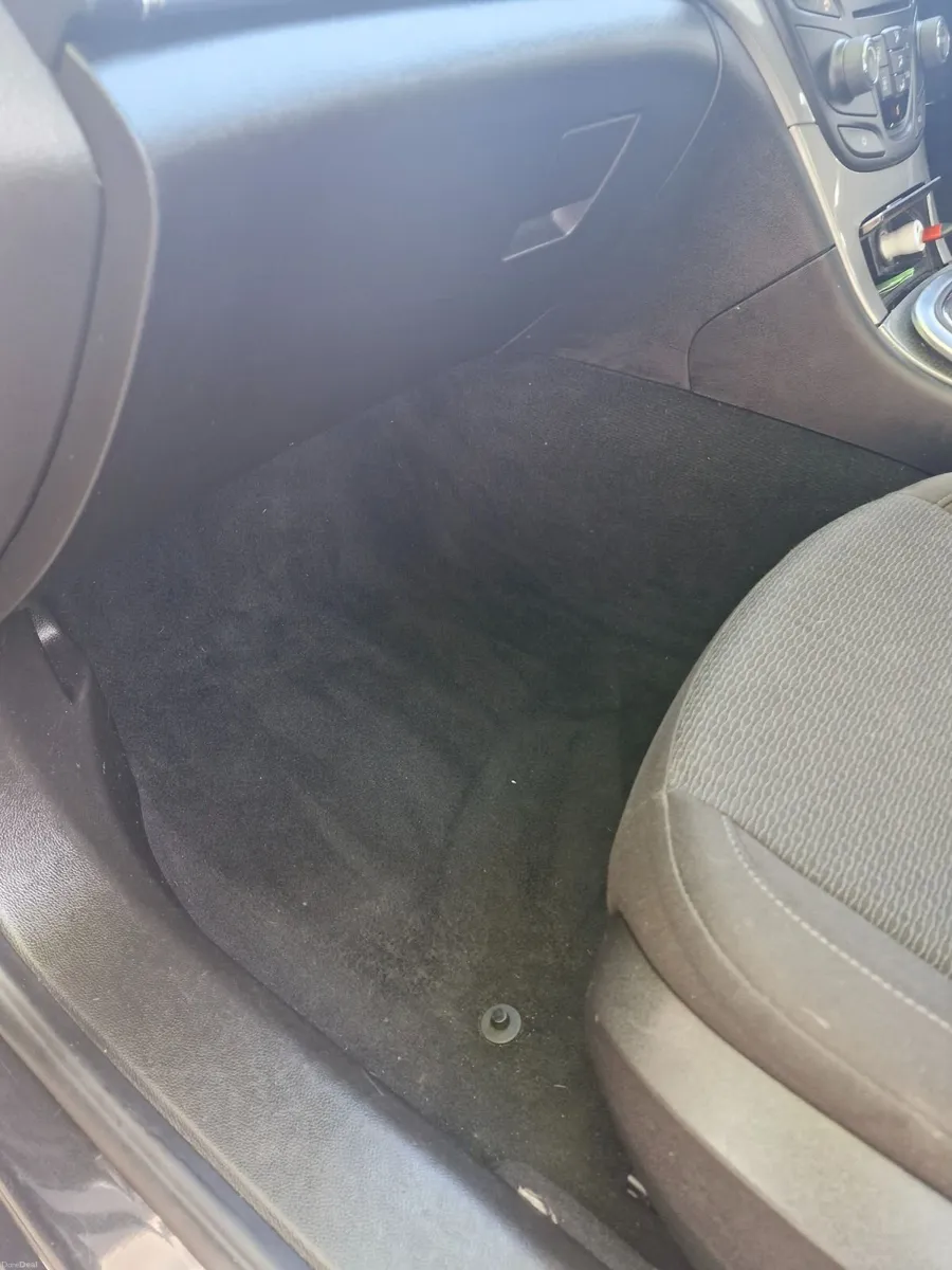 Vauxhall Insignia 2014 - Image 4