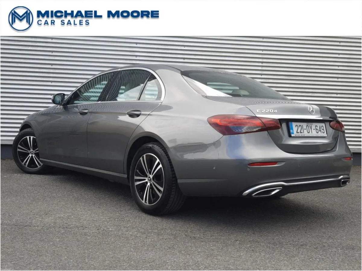 Mercedes-Benz E-Class E 220 D A/T Avantgarde - Image 3