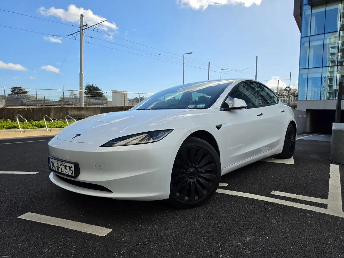 Tesla Model 3 - 2024 - RWD - Image 2