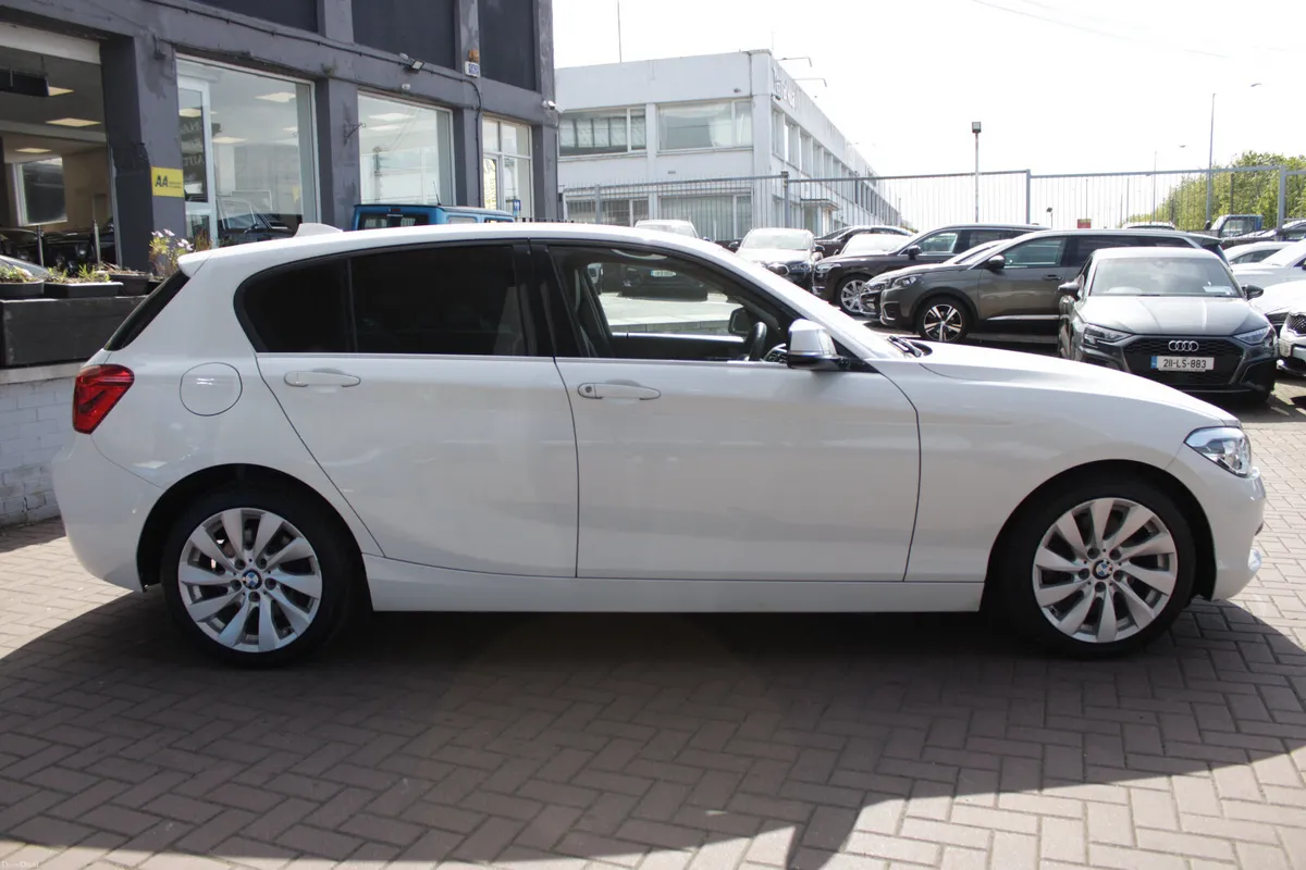 BMW 118I SE 5DR HATCHBACK AUTO - Image 3