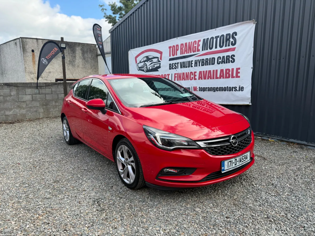 Opel Astra 2017 - Image 1