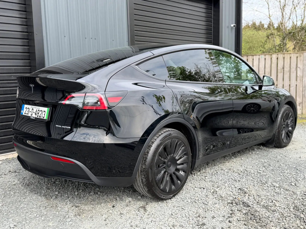 Tesla Model Y 2023 Long Range - Image 4