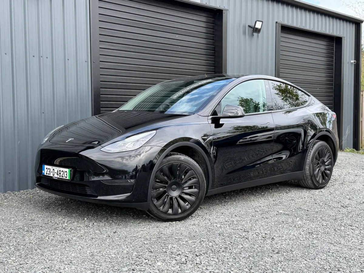Tesla Model Y 2023 Long Range - Image 1