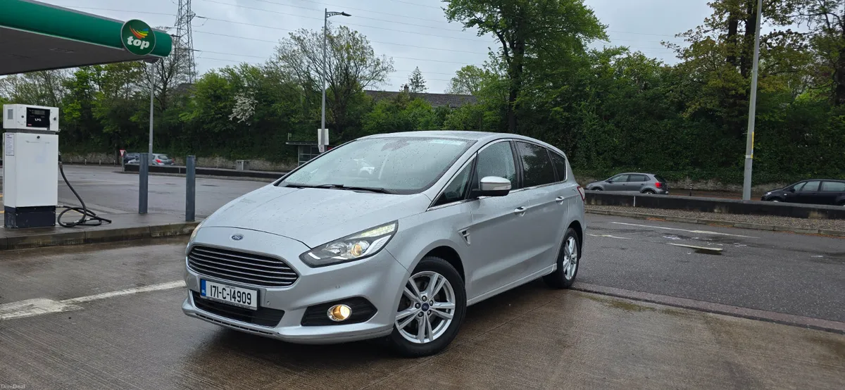 Ford S-Max 2017 Top Spec Titanium - Image 2