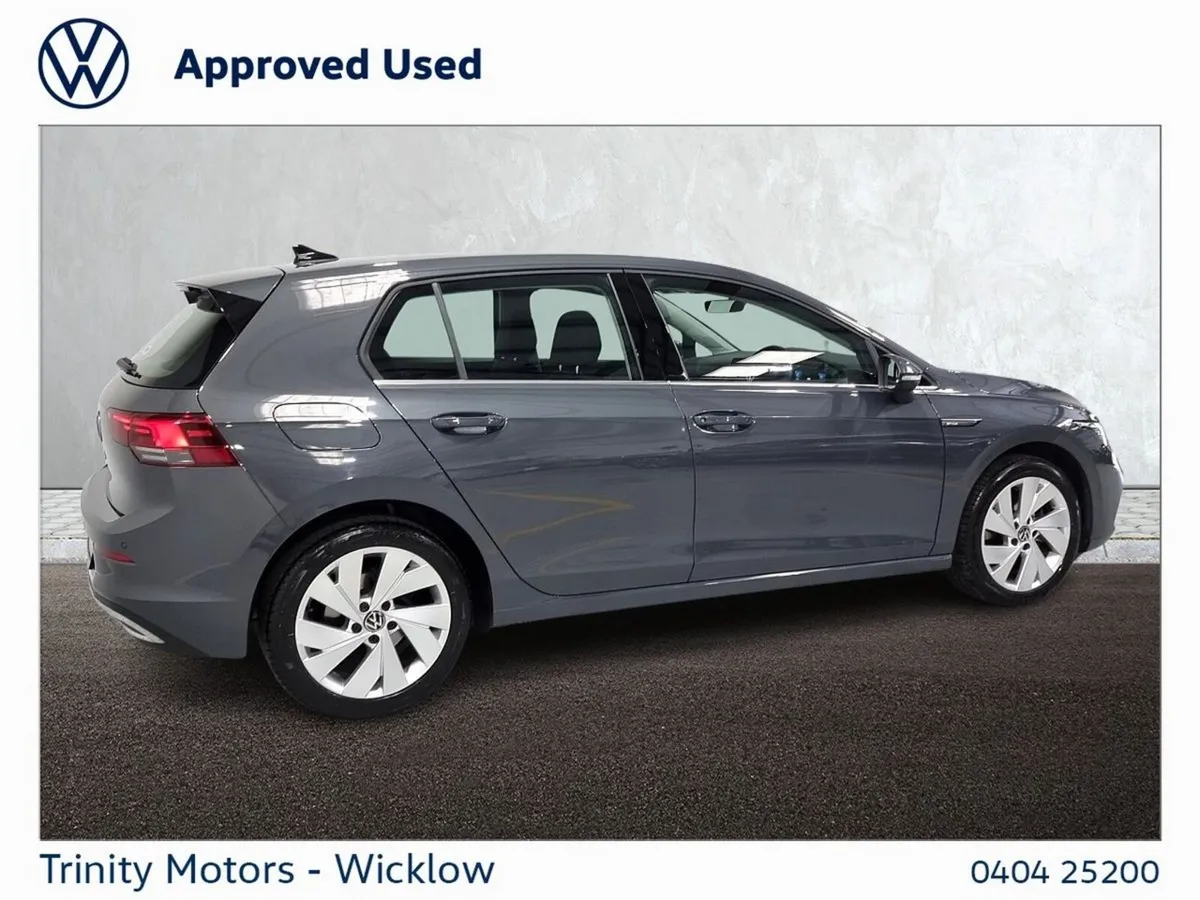 Volkswagen Golf ** BEST VALUE ** STYLE ** 2.0 TDI - Image 3