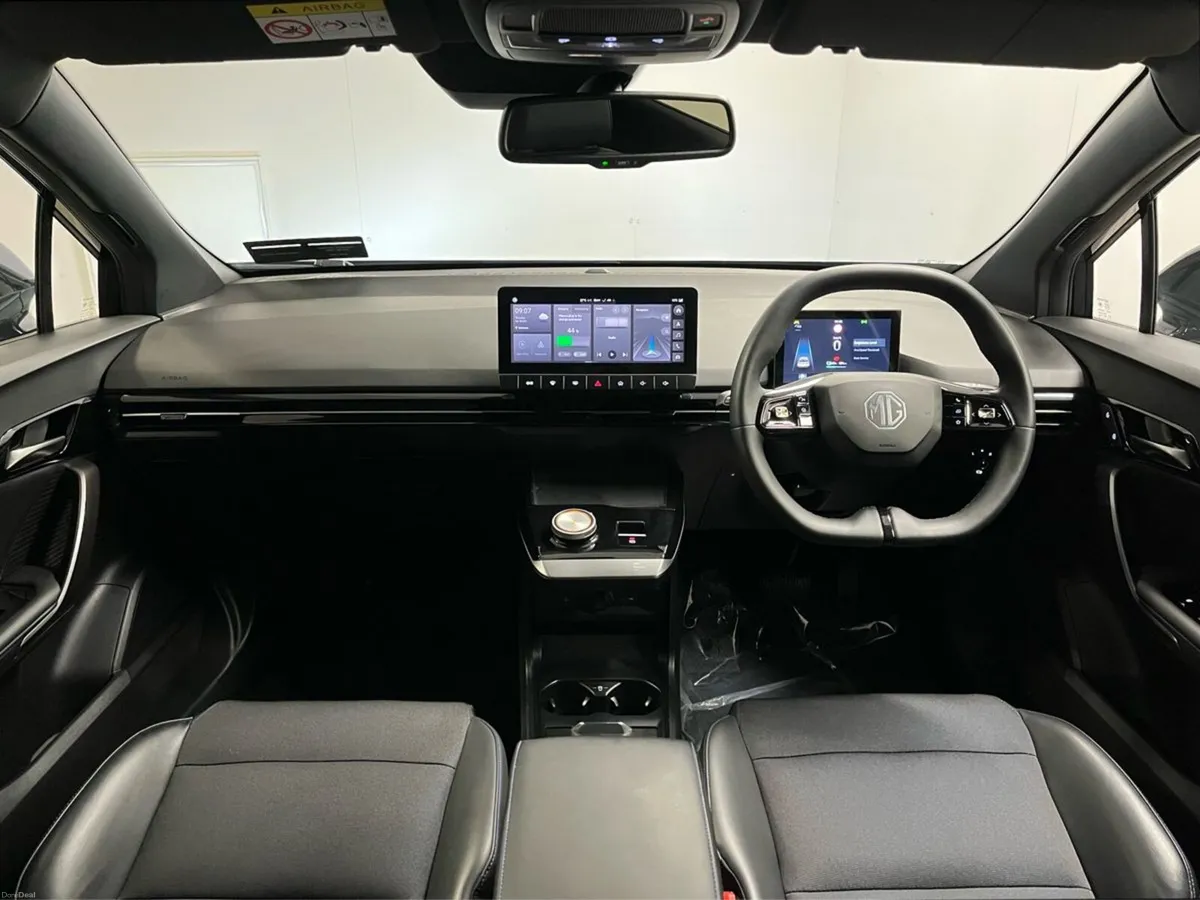 MG MG4 Trophy EV 64kWh 203BHP - Reversing Camera - - Image 4